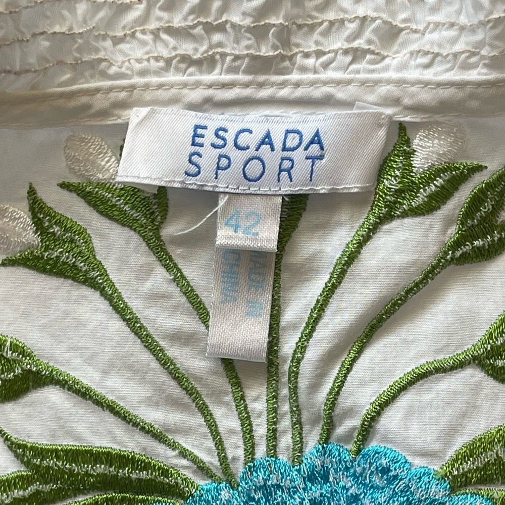 Vintage embroidered Escada Sport cotton blouse | Size L - Picture 5 of 10